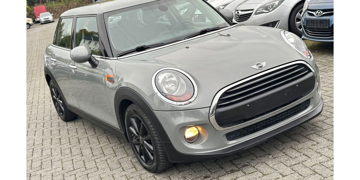 Mini ONE 197.000 km 6.400 &euro; Aachen 52070