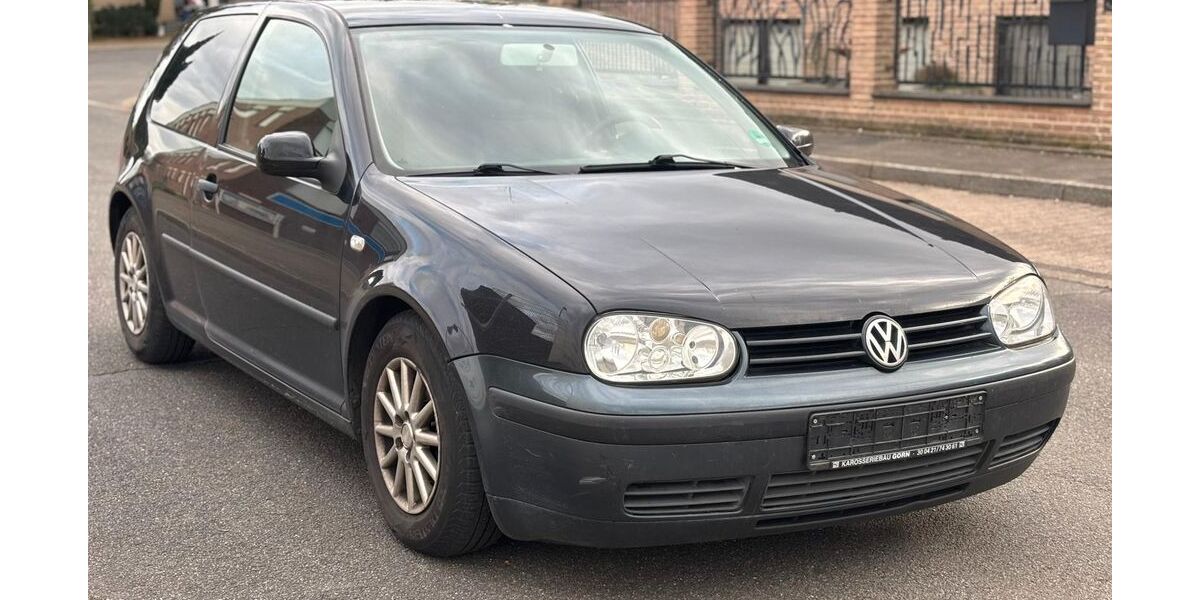 VW Golf 200.656 km 1.490 &euro; Düren 52349