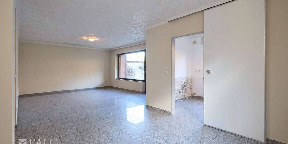 Doppelhaushälfte Herzogenrath Kohlscheid - 9 Zimmer, 238 m&sup2;, 589.000&euro; | Angebot:25958533