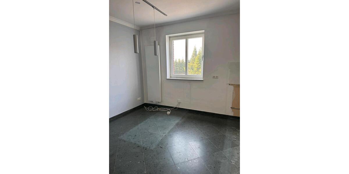 Etagenwohnung Aldenhoven - 3 Zimmer, 120 m&sup2;, 1.100&euro; | Angebot:25824083