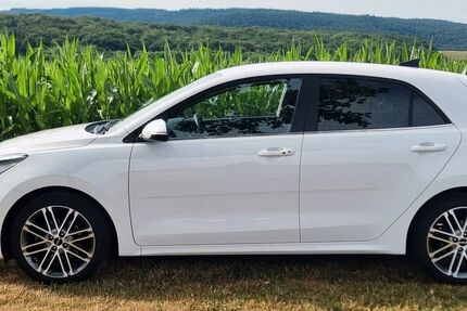 Kia Rio 27.110 km 14.700 &euro; Aachen 52072