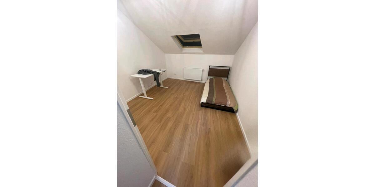 Dachgeschoßwohnung Aachen Eilendorf - 1 Zimmer, 78 m&sup2;, 575&euro; | Angebot:26665411