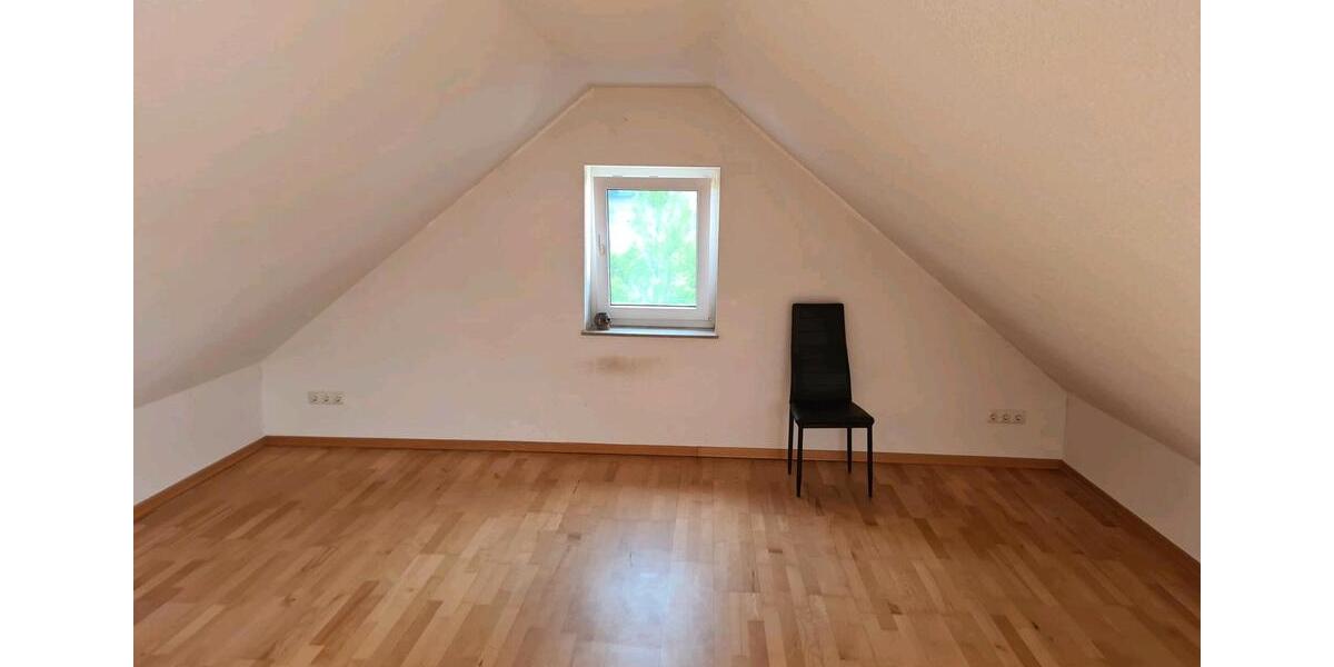 Etagenwohnung Erkelenz - 3 Zimmer, 108 m&sup2;, 1.050&euro; | Angebot:26613559