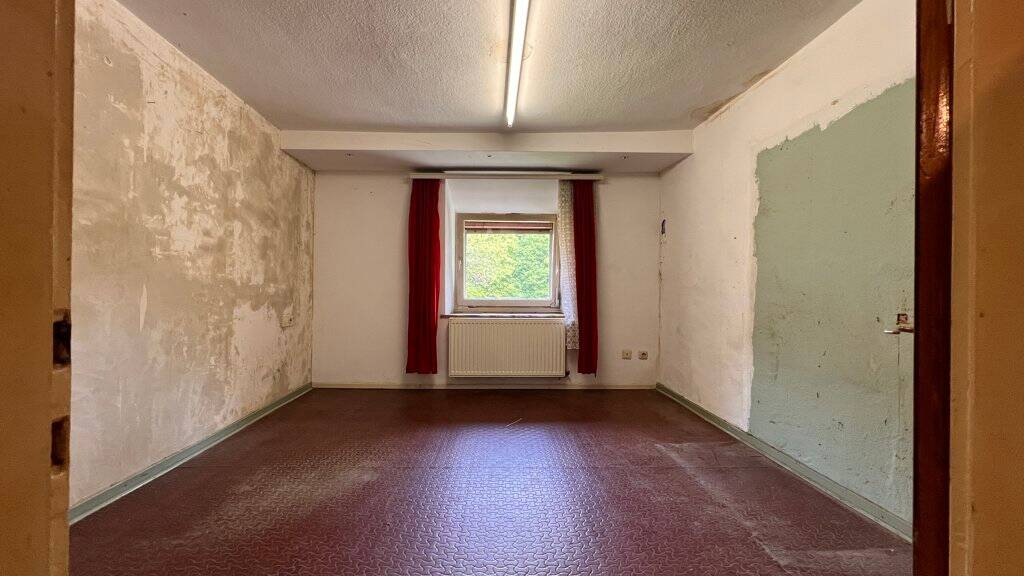 Einfamilienhaus Aachen Schmithof - 6 Zimmer, 137 m&sup2;, 199.000&euro; | Angebot:26219858