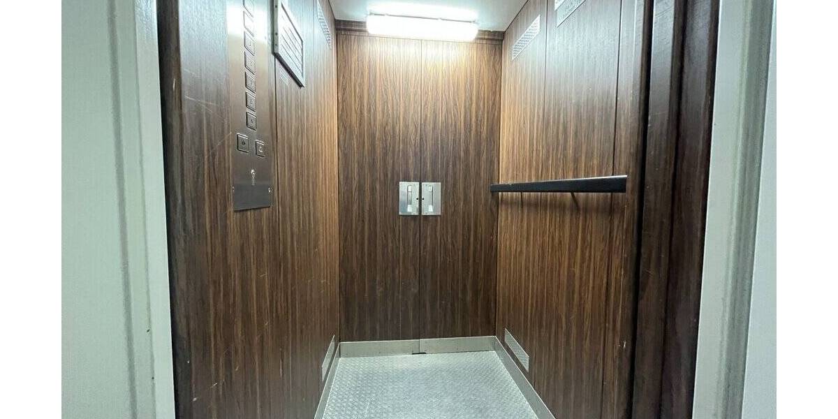 Etagenwohnung Aachen Aachen-Mitte - 2 Zimmer, 93 m&sup2;, 289.000&euro; | Angebot:26207150