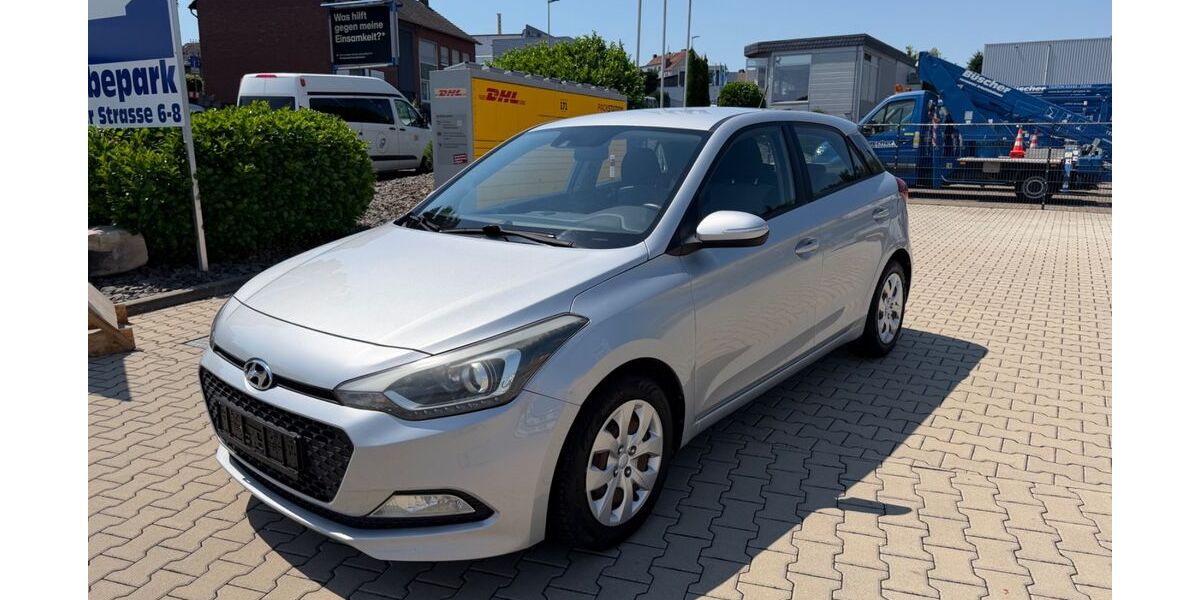 Hyundai i20 180.647 km 5.890 &euro; Stolberg 52222