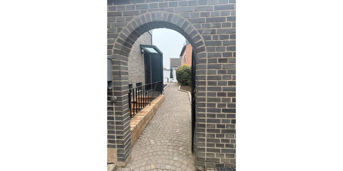 Bungalow Hückelhoven - 6 Zimmer, 195 m&sup2;, 1.999&euro; | Angebot:26520999