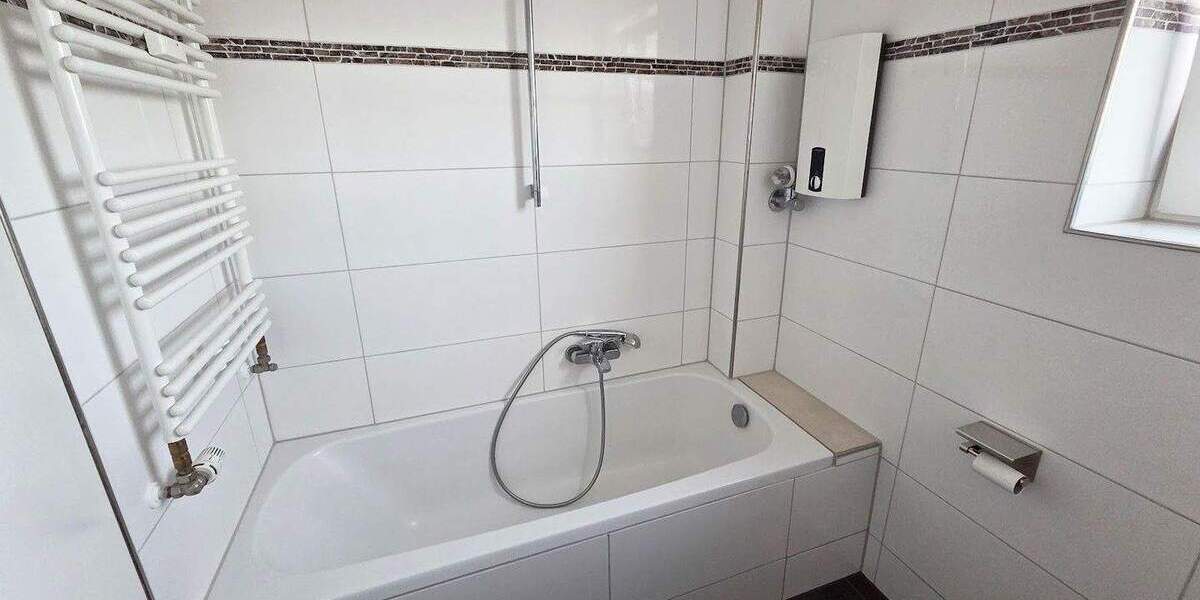 Etagenwohnung Stolberg Münsterbusch - 3 Zimmer, 80 m&sup2;, 730&euro; | Angebot:25665165