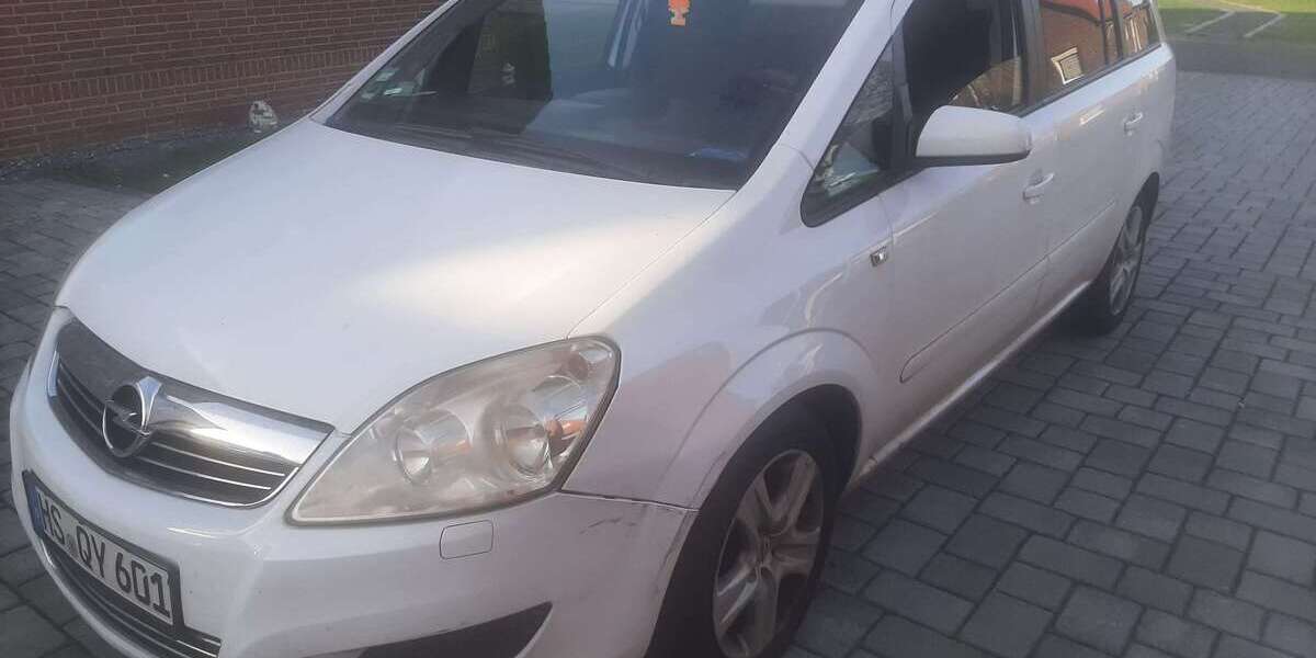 Opel Zafira 181.000 km 2.800 &euro; Erkelenz 41812