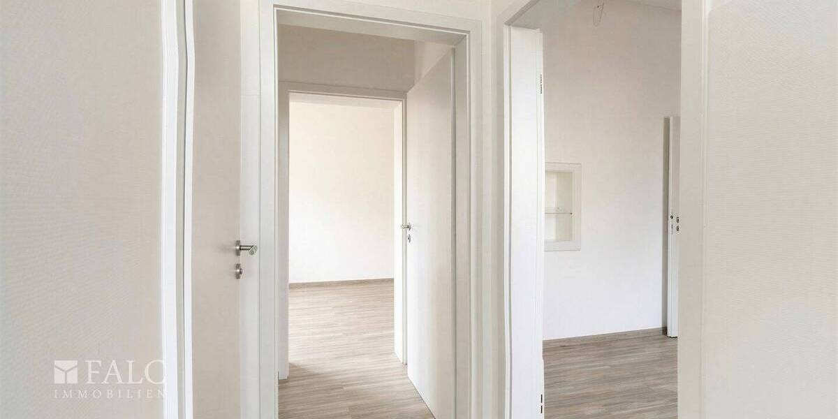 Gewerbeobjekt Eschweiler Röthgen - 6 Zimmer, 1.000&euro; | Angebot:26141228