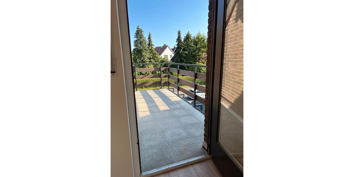 Dachgeschoßwohnung Herzogenrath - 3 Zimmer, 97 m&sup2;, 1.100&euro; | Angebot:26621379