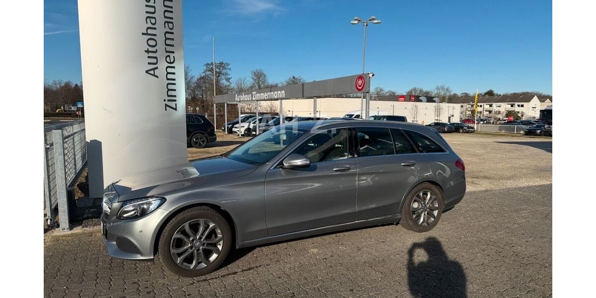 Mercedes-Benz C 180 118.600 km 16.300 &euro; Geilenkirchen 52511