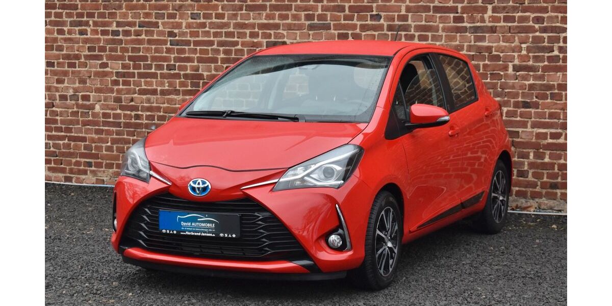 Toyota Yaris 10.000 km 13.690 &euro; Düren 52351