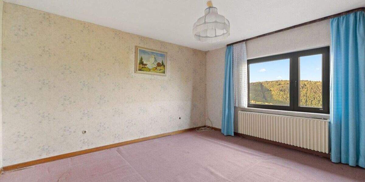 Einfamilienhaus Simmerath Dedenborn - 9 Zimmer, 209 m&sup2;, 229.000&euro; | Angebot:25729503