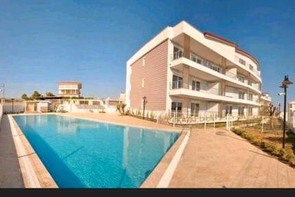 Haus Hückelhoven - 6 Zimmer, 240 m&sup2;, 185.000&euro; | Angebot:24094477