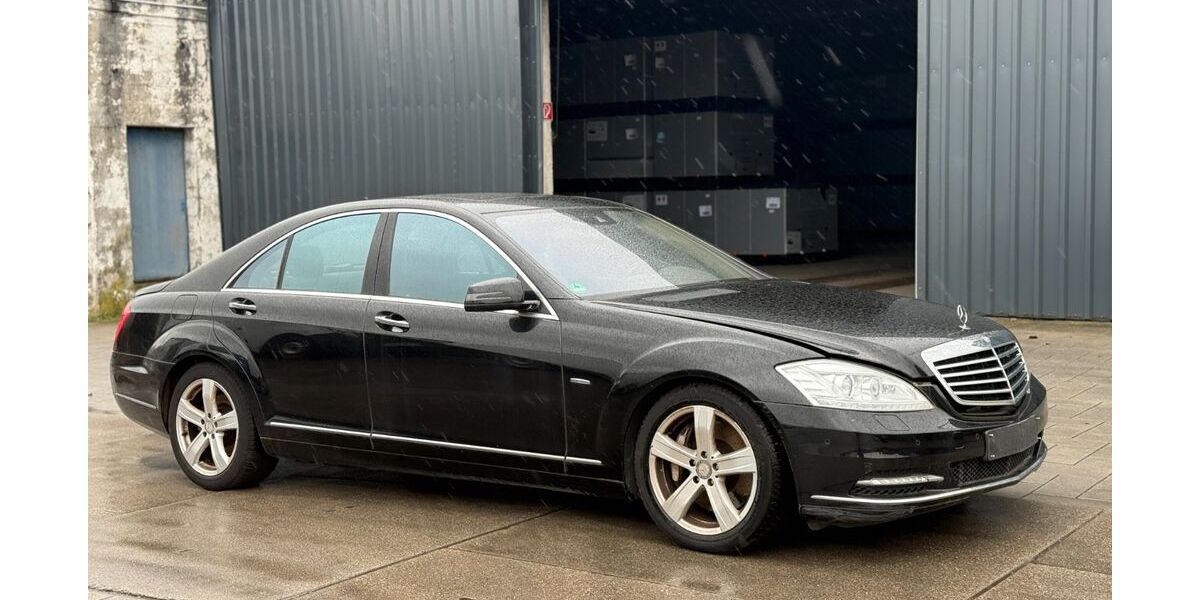 Mercedes-Benz S 500 109.876 km 10.990 &euro; Alsdorf 52477