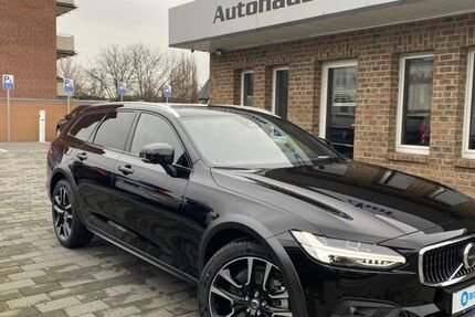 Volvo V90 Cross Country 34.000 km 51.990 &euro; Übach-Palenberg 52531