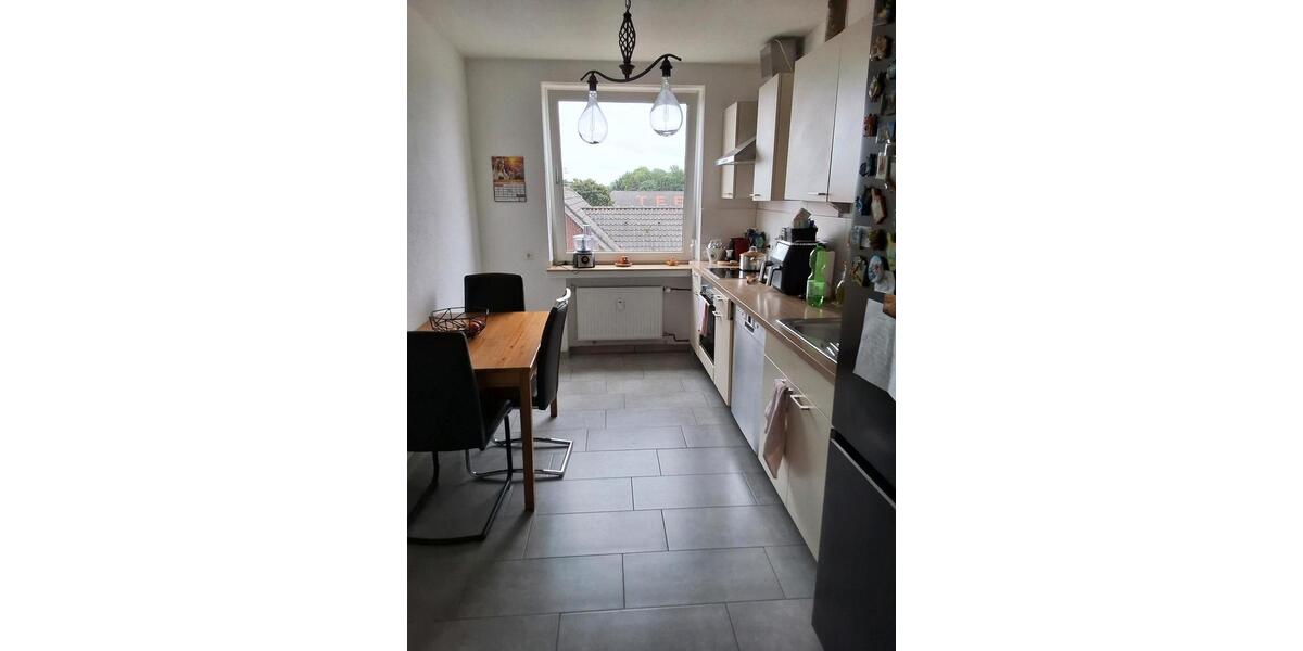 Etagenwohnung Baesweiler - 3 Zimmer, 77 m&sup2;, 1.000&euro; | Angebot:25759234