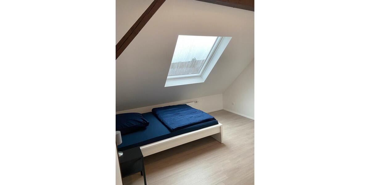 Dachgeschoßwohnung Aachen Aachen-Mitte - 4 Zimmer, 75 m&sup2;, 990&euro; | Angebot:26492799