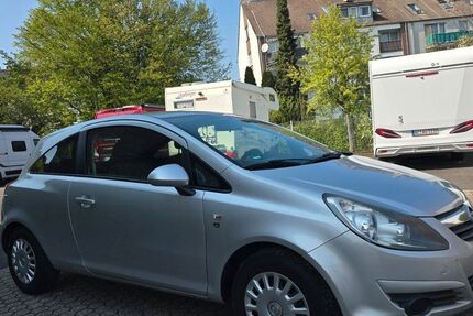 Opel Corsa 114.000 km 2.999 &euro; Aachen 52068