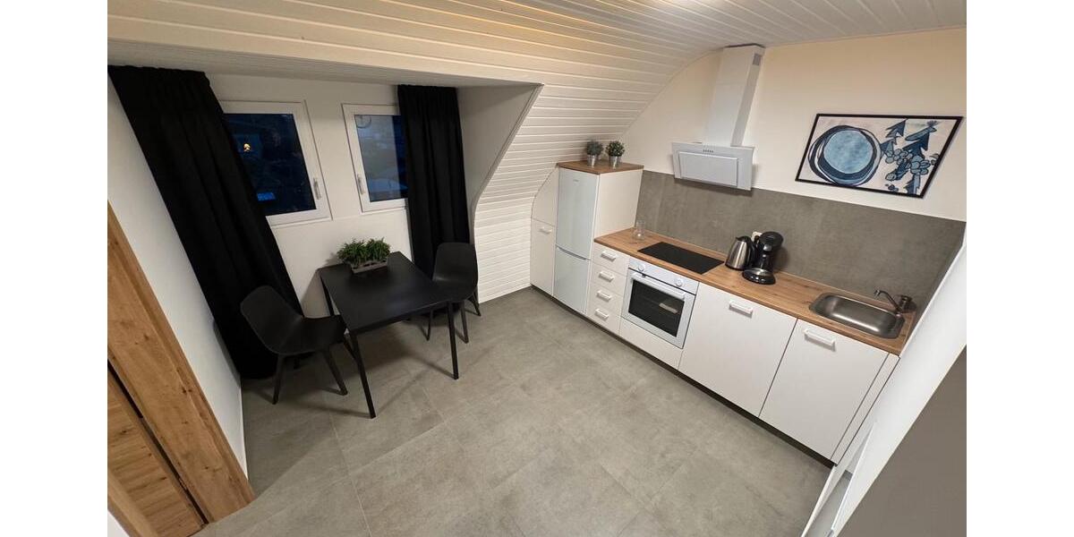 Dachgeschoßwohnung Eschweiler - 2 Zimmer, 45 m&sup2;, 1.300&euro; | Angebot:26447976