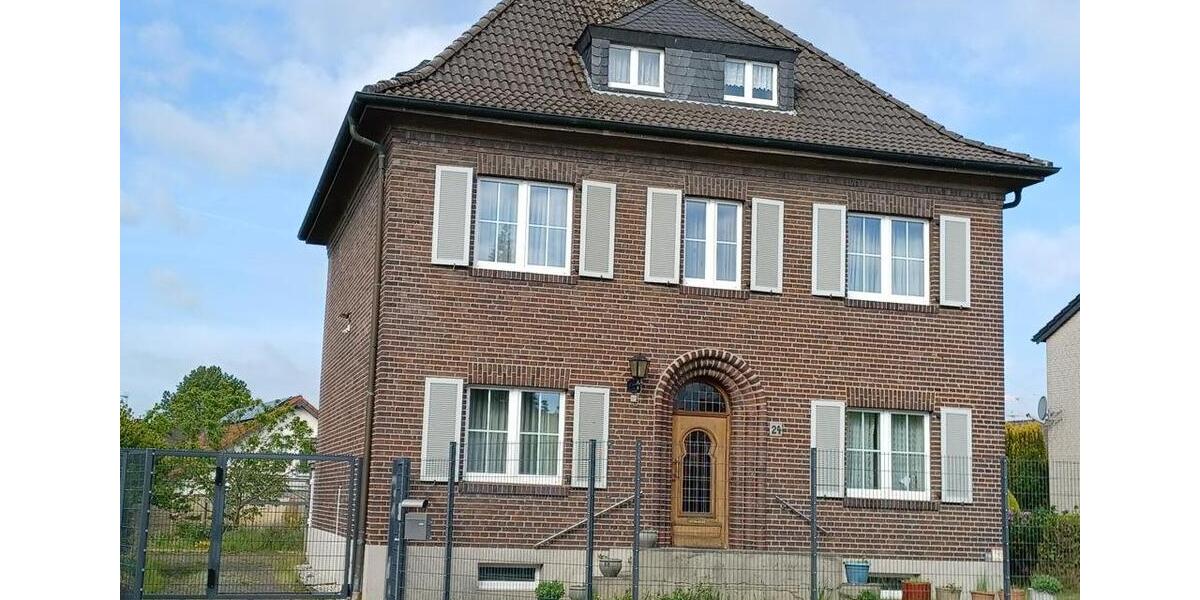 Einfamilienhaus Hückelhoven - 9 Zimmer, 220 m&sup2;, 389.000&euro; | Angebot:26727951