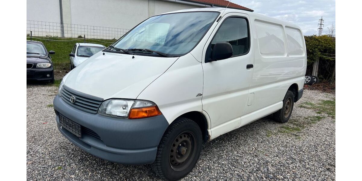 Toyota Hiace 200.000 km 4.690 &euro; Eschweiler 52249