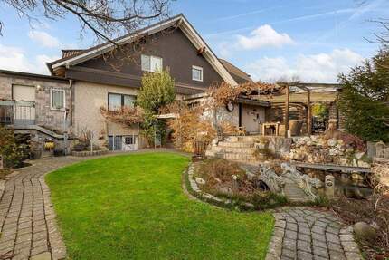 Haus Bedburg Kaster - 8 Zimmer, 341 m&sup2;, 699.000&euro; | Angebot:25738509