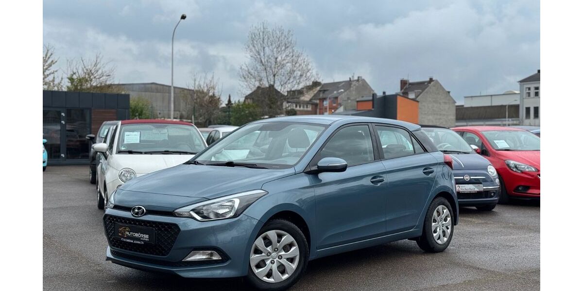 Hyundai i20 54.499 km 9.499 &euro; Düren 52349