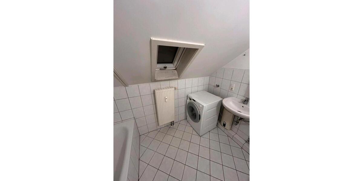 Dachgeschoßwohnung Herzogenrath - 2 Zimmer, 63 m&sup2;, 850&euro; | Angebot:25406244