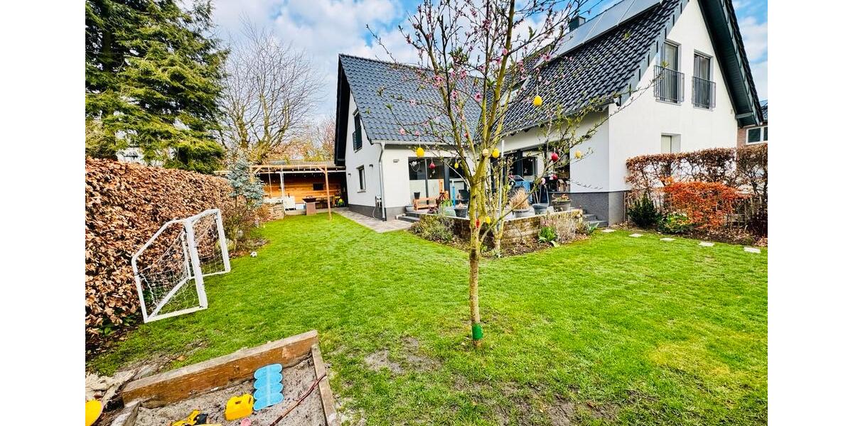 Einfamilienhaus Alsdorf - 8 Zimmer, 240 m&sup2;, 779.000&euro; | Angebot:25994818