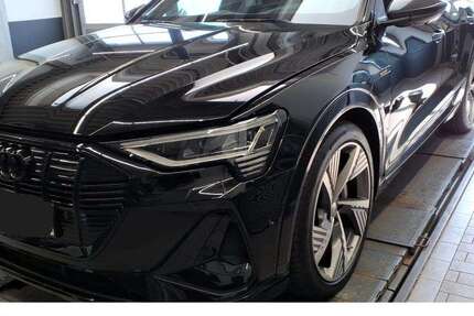 Audi e-tron 34.133 km 41.970 &euro; Aachen 52078