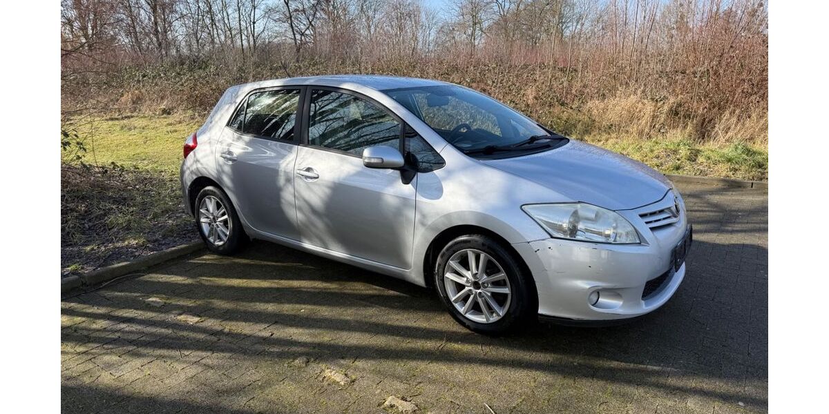Toyota Auris 213.000 km 4.950 &euro; Aachen 52070
