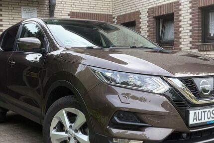 Nissan Qashqai 143.000 km 11.990 &euro; Jülich 52428