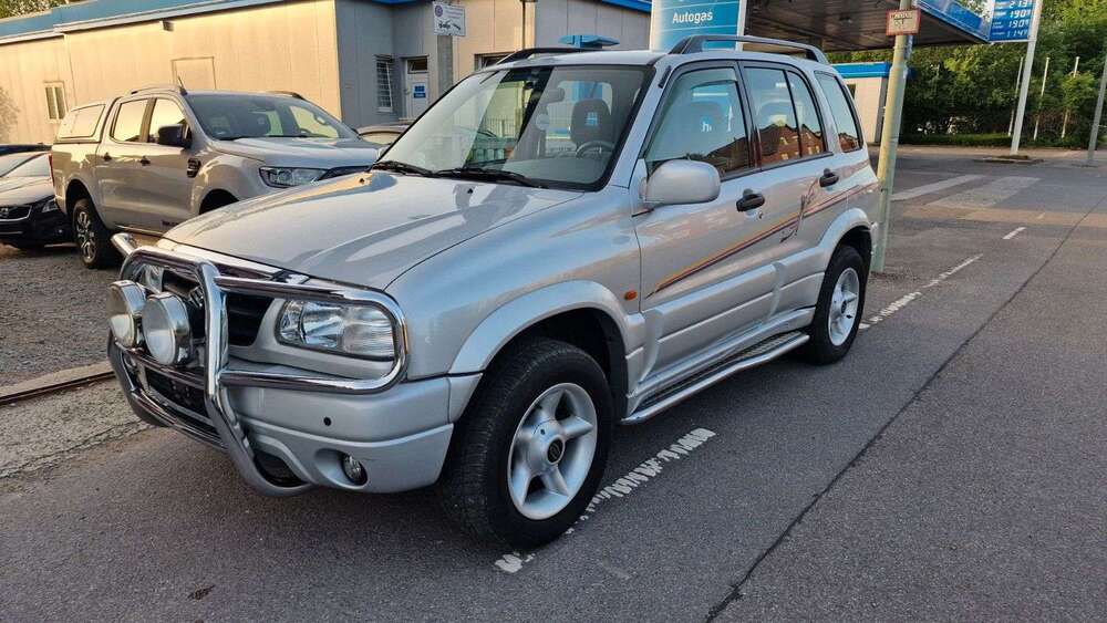 Suzuki Grand Vitara 119.000 km 5.850 &euro; Eschweiler 52249