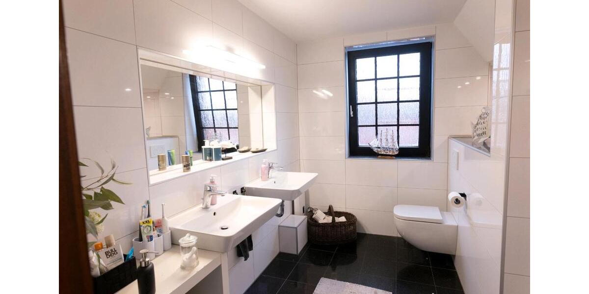 Maisonettenwohnung Elsdorf - 6.5 Zimmer, 190 m&sup2;, 1.650&euro; | Angebot:25875991