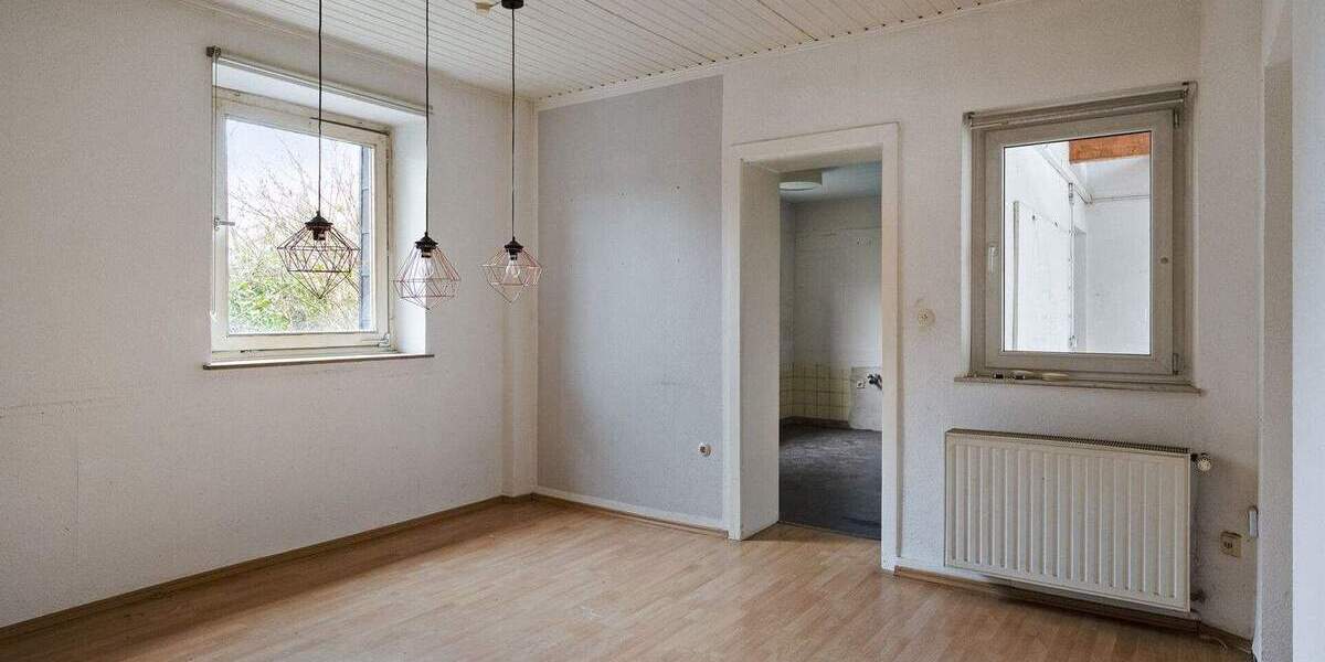 Mehrfamilienhaus, Wohnhaus Geilenkirchen - 6 Zimmer, 140 m&sup2;, 349.000&euro; | Angebot:25707174