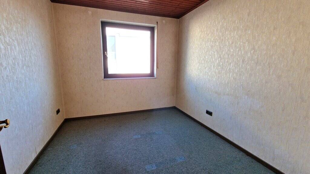 Einfamilienhaus Geilenkirchen Immendorf - 6 Zimmer, 104 m&sup2;, 180.000&euro; | Angebot:26192210