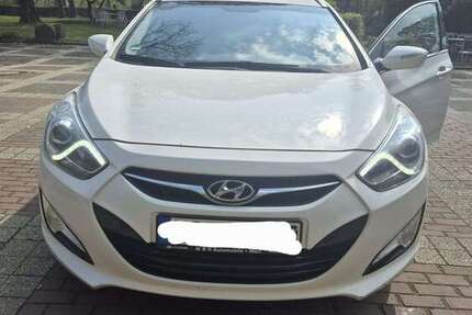 Hyundai i40 175.000 km 5.500 &euro; heinsberg 52525