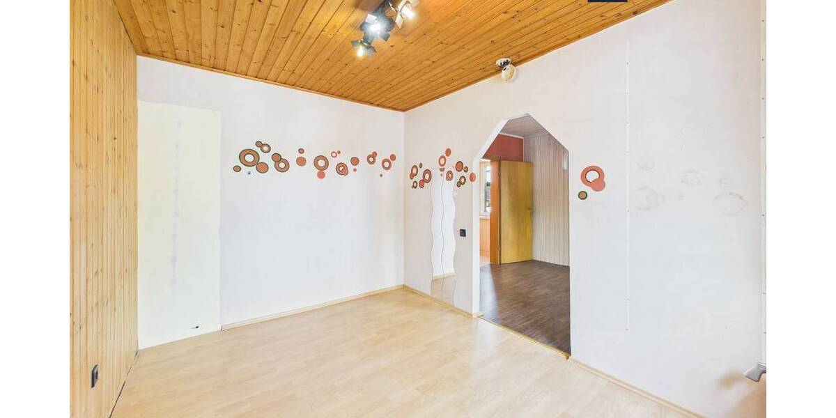Einfamilienhaus Baesweiler - 6 Zimmer, 137 m&sup2;, 199.000&euro; | Angebot:26527340