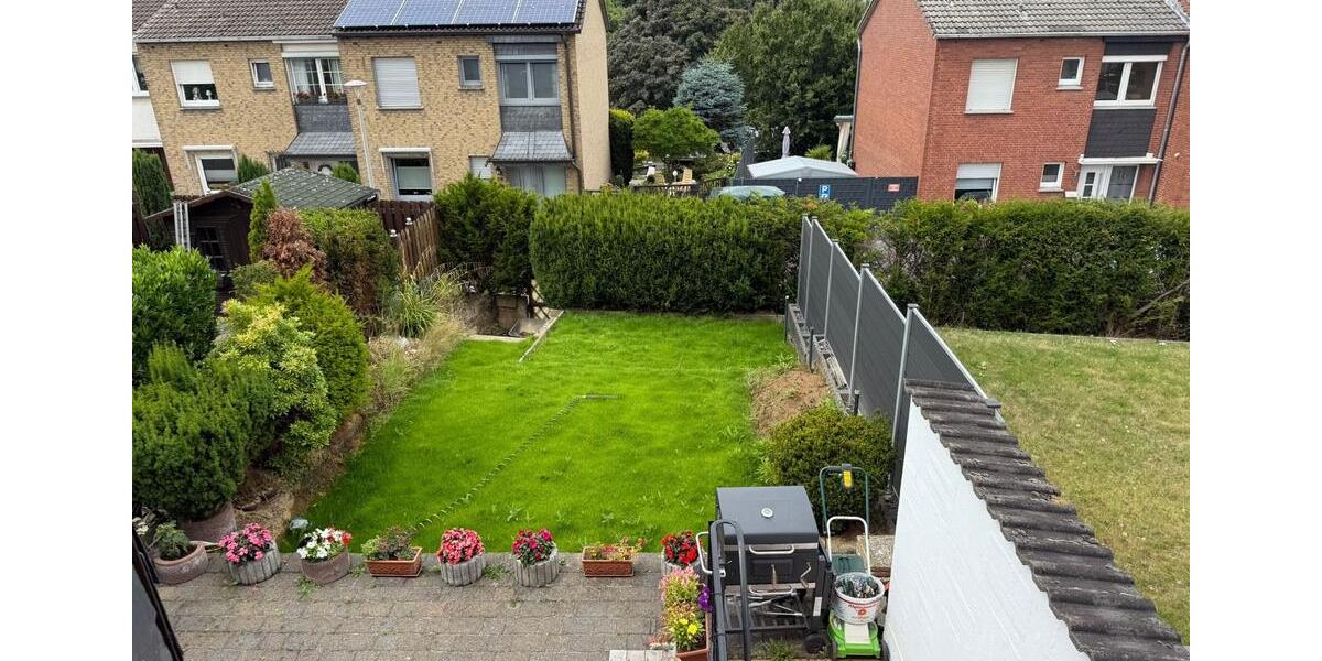 Reihenhaus Herzogenrath - 4 Zimmer, 120 m&sup2;, 2.500&euro; | Angebot:25140315