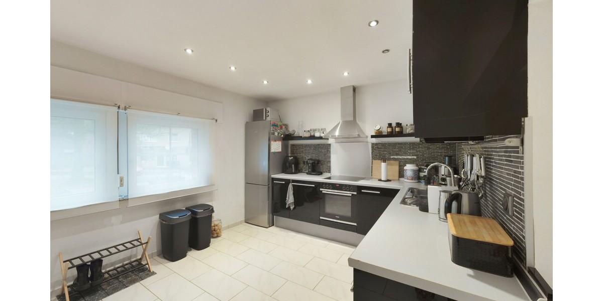 Kohlscheid - Modernes Wohnen mit Pool & Sauna - Reihenendhaus Herzogenrath | Angebot:26197668