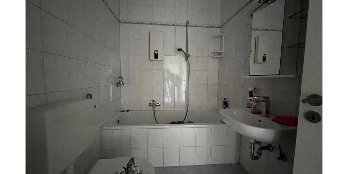 Etagenwohnung Herzogenrath Kohlscheid - 2 Zimmer, 67 m&sup2;, 135.000&euro; | Angebot:26192226