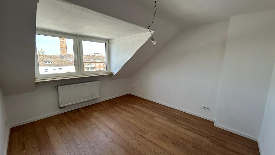 Dachgeschoßwohnung Düren - 3 Zimmer, 60 m&sup2;, 690&euro; | Angebot:26614515