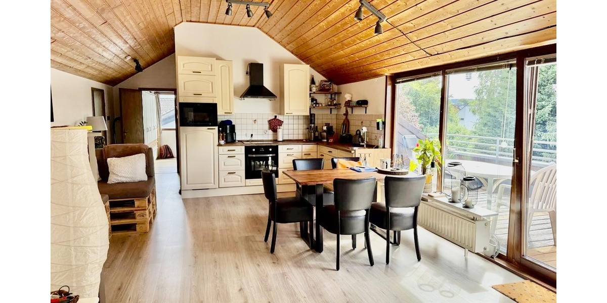 Roetgen – Zuhause über den Dächern der Eifel - Dachgeschoßwohnung Roetgen | Angebot:26933149