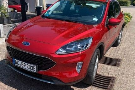 Ford Kuga 26.000 km 23.900 &euro; Aachen 52076