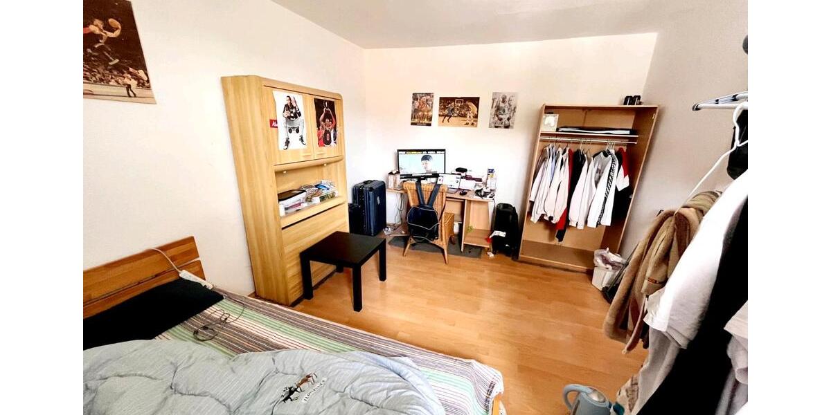 Dachgeschoßwohnung Jülich - 4 Zimmer, 112 m&sup2;, 450&euro; | Angebot:25942670