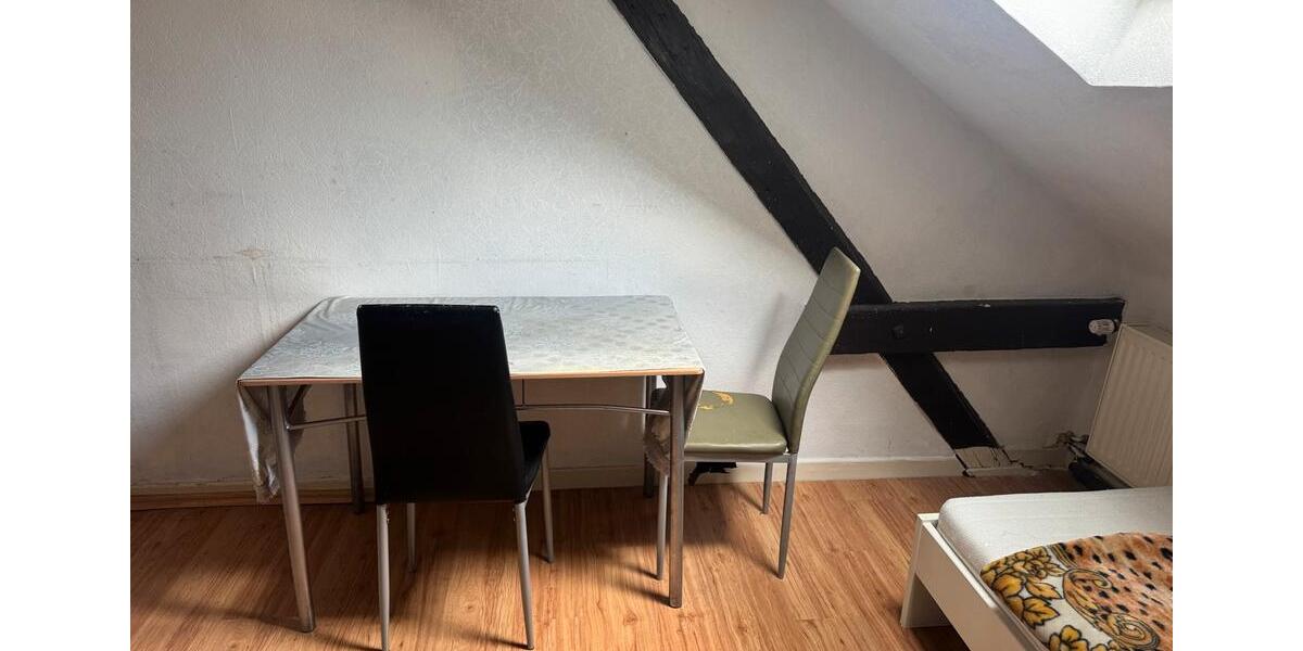 Dachgeschoßwohnung Alsdorf - 1 Zimmer, 1 m&sup2;, 425&euro; | Angebot:25909283