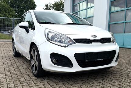 Kia Rio 114.253 km 3.990 &euro; Düren 52349