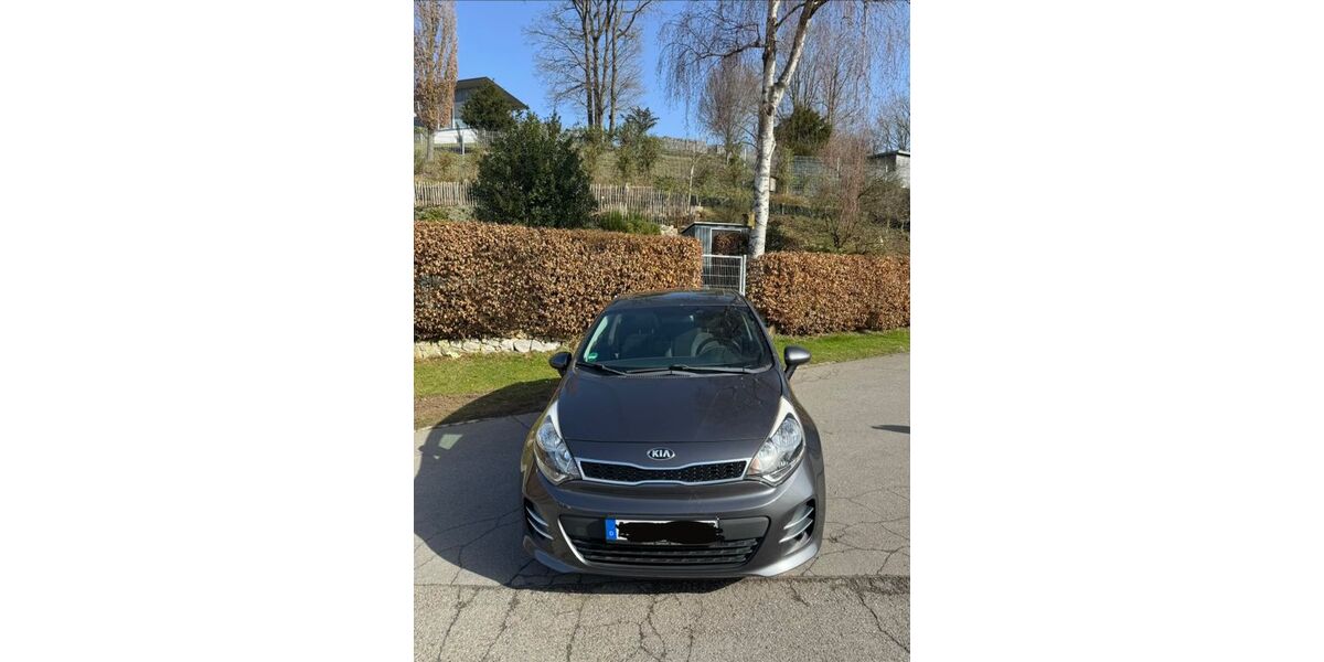 Kia Rio 102.953 km 6.800 &euro; Roetgen 52159